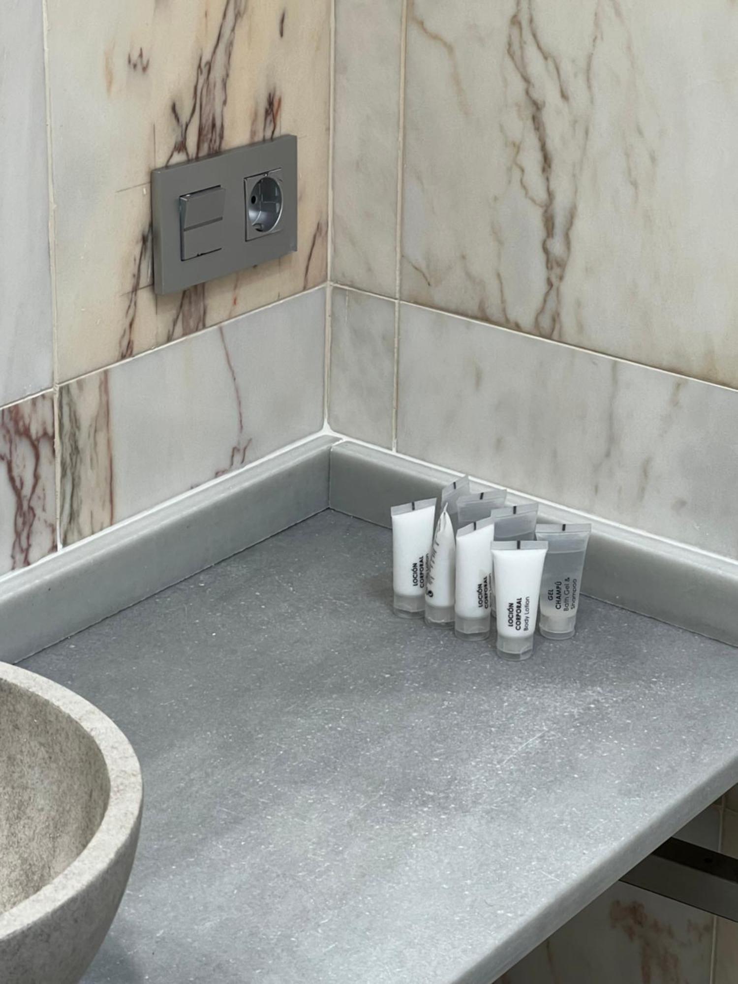 Apartamento Turistico San Nicolas Avilés Extérieur photo